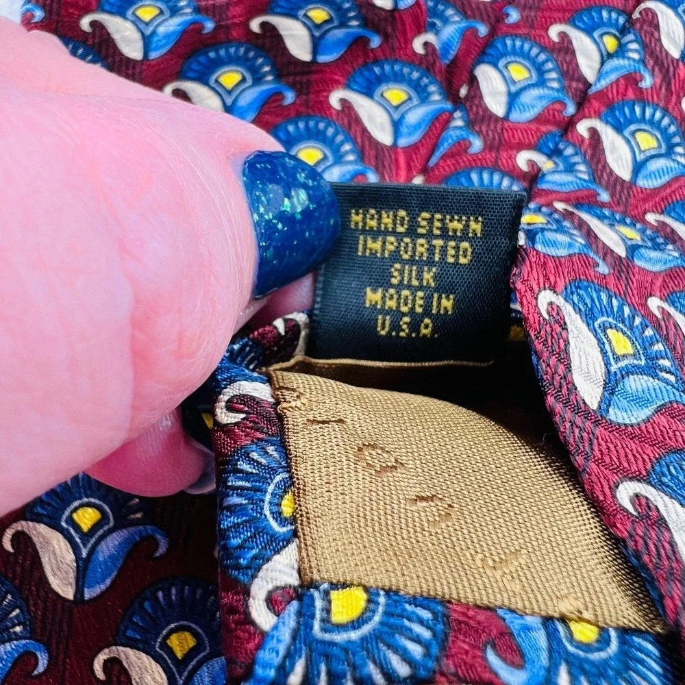 Robert Talbott Studio Burgundy Blue Paisley Silk Mens Necktie Preppy Career